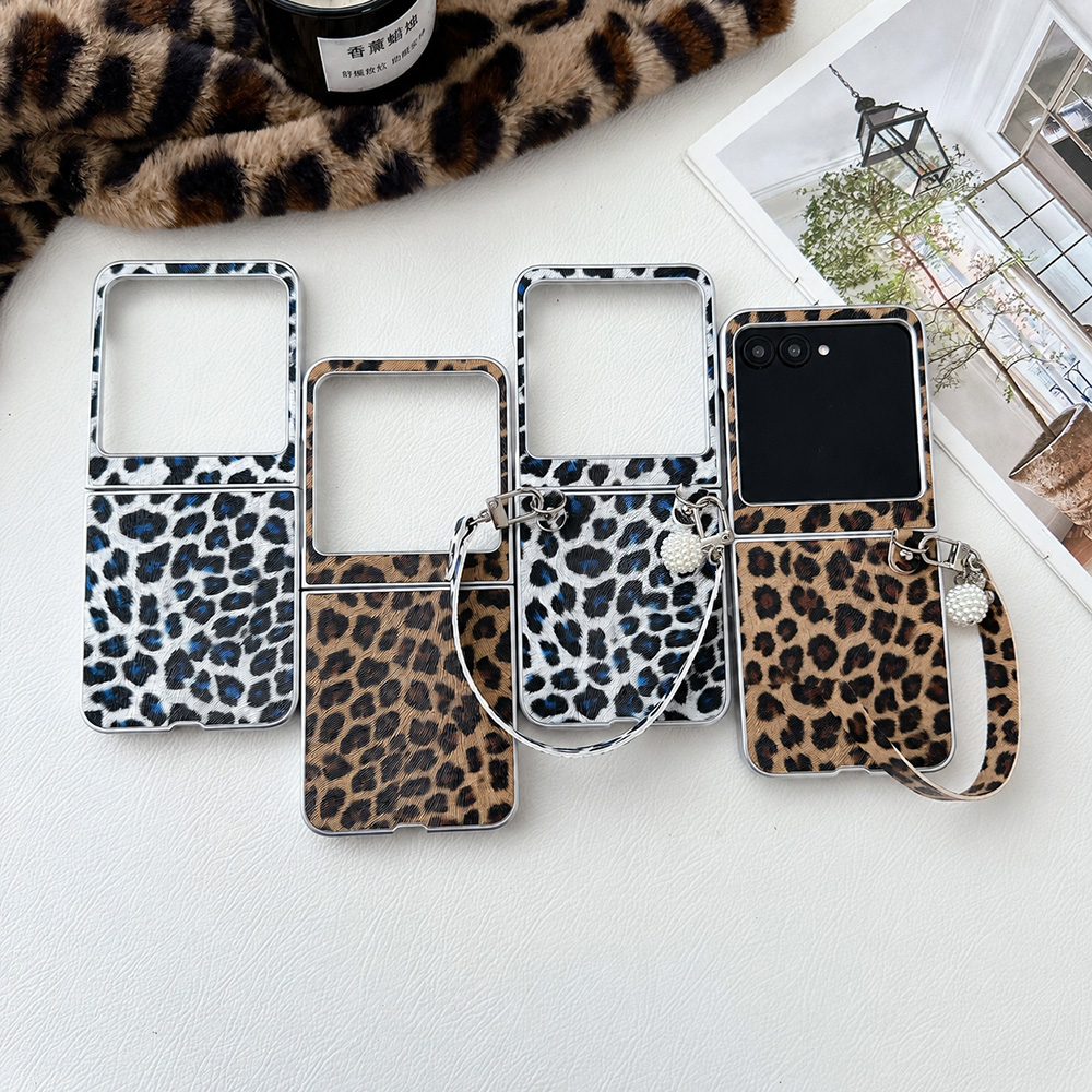 Travel Accessories Store - Leopard Print Folding Flip Phone Case